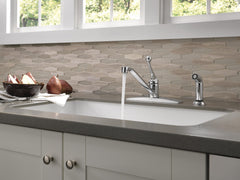 Delta Faucet Classic Single-Handle Kitchen Sink Faucet with Side Sprayer in Matching Finish, Chrome 400LF-WF